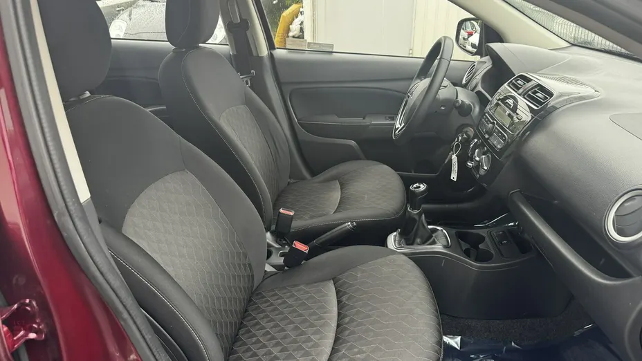 MITSUBISHI Space Star -