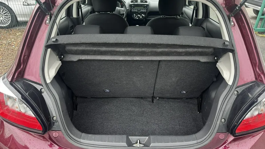 MITSUBISHI Space Star -