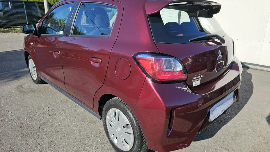 MITSUBISHI Space Star -