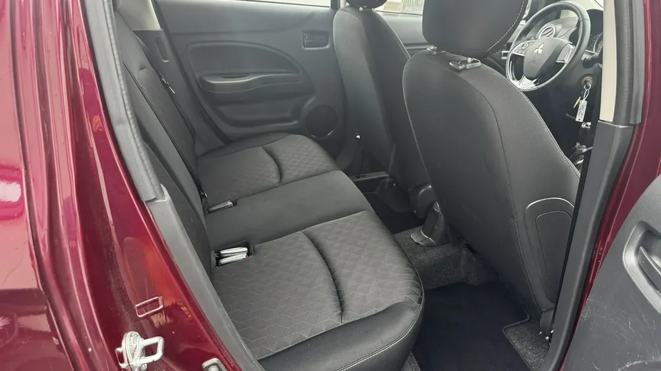 MITSUBISHI Space Star -