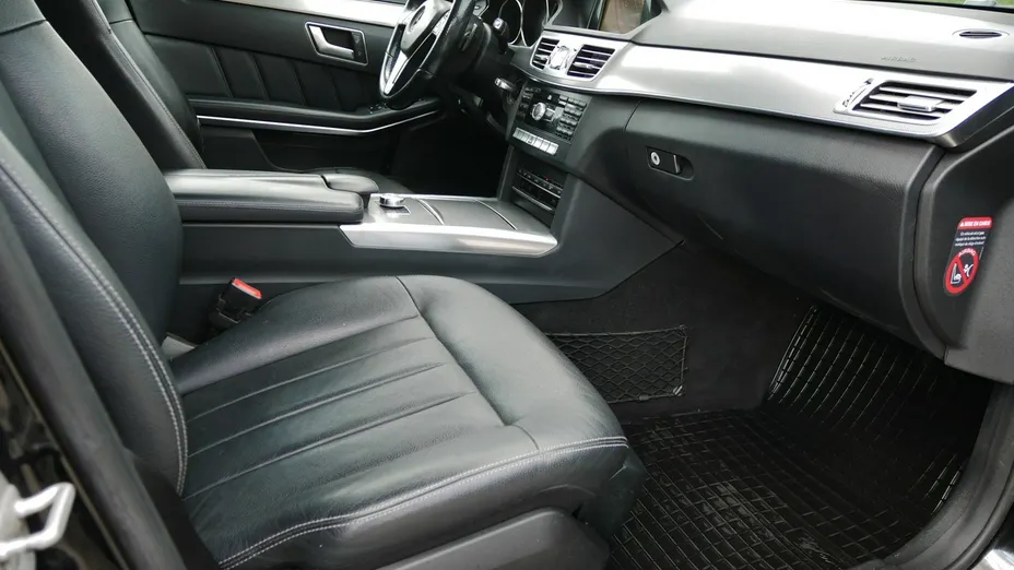 MERCEDES-BENZ E Klasa -
