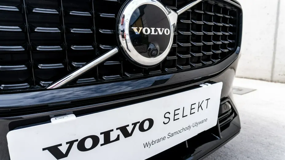 VOLVO V60 -