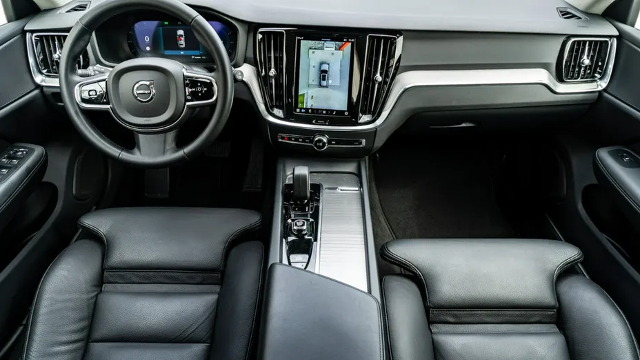 VOLVO V60 -