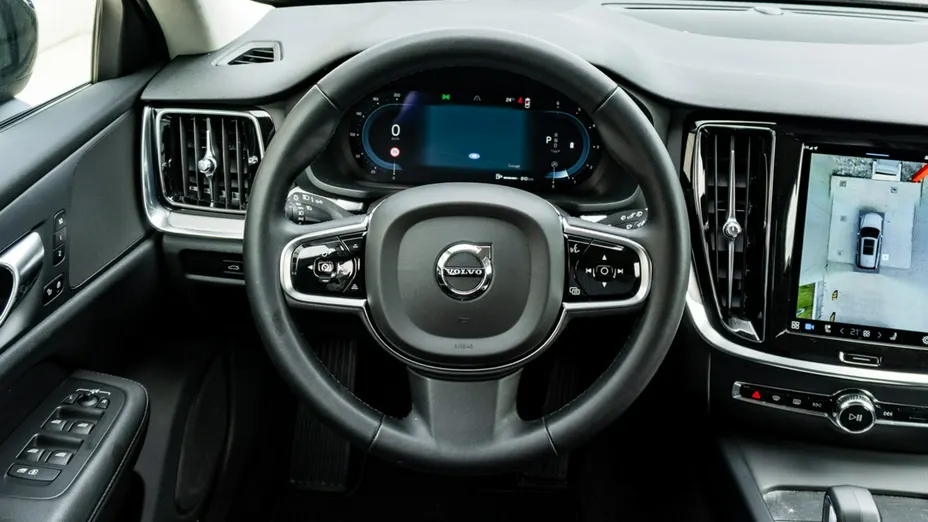 VOLVO V60 -