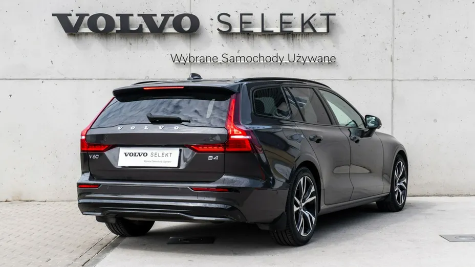 VOLVO V60 -