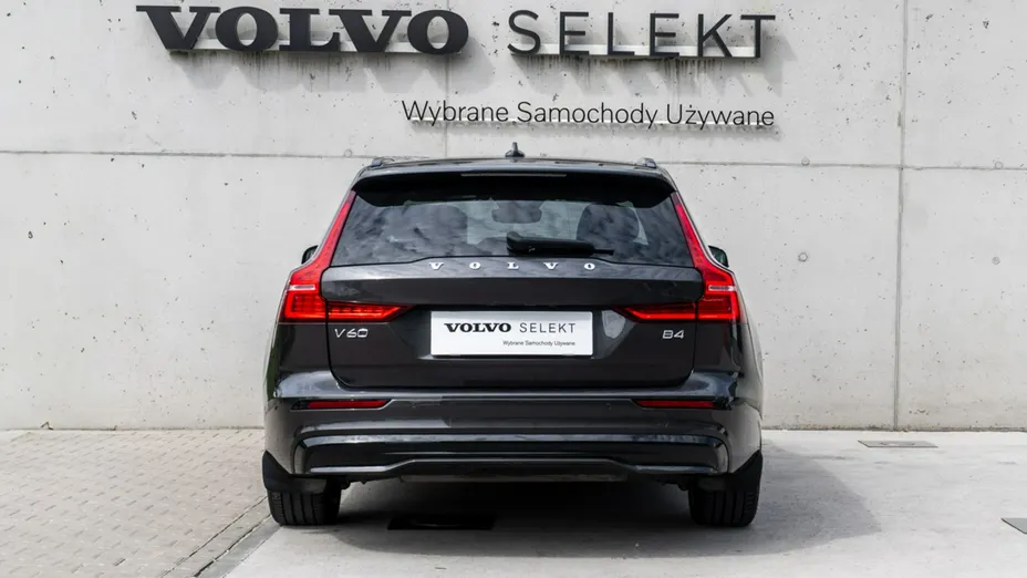 VOLVO V60 -