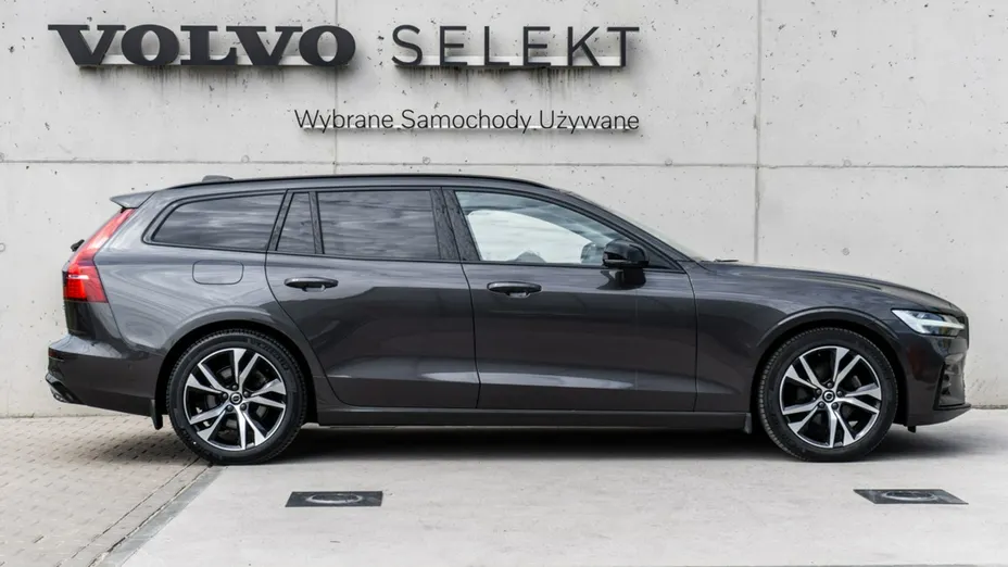 VOLVO V60 -