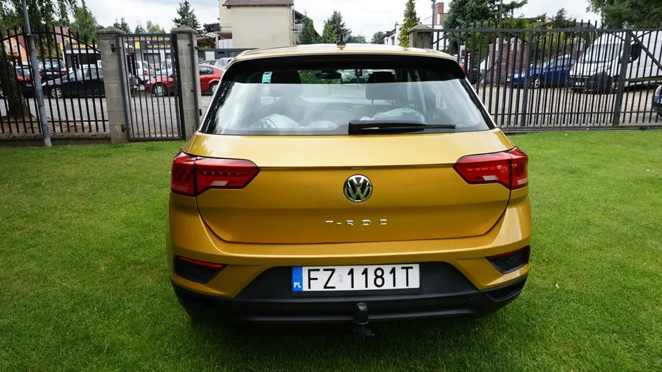 VOLKSWAGEN T-ROC -