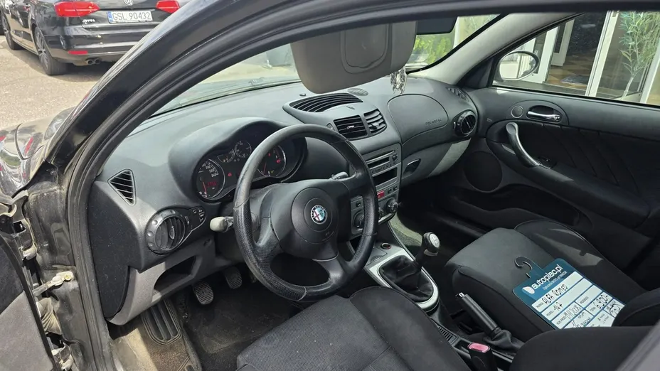 ALFA ROMEO 147 -