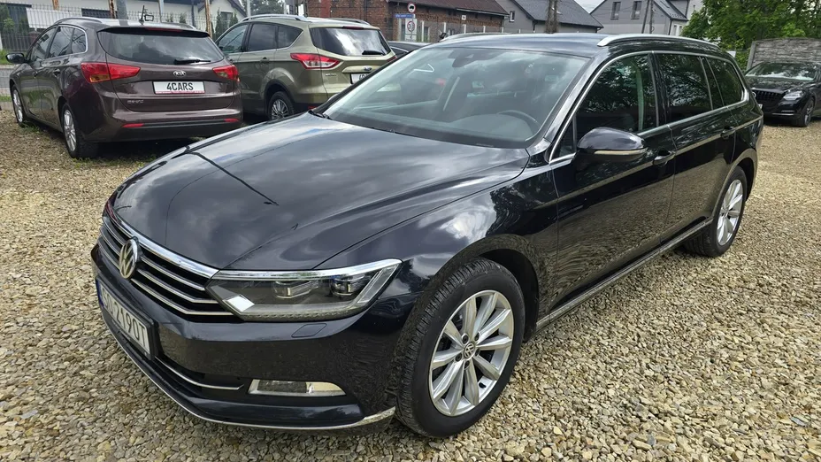 VOLKSWAGEN Passat -
