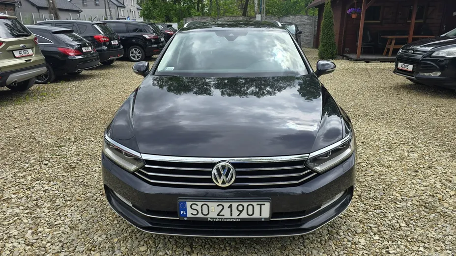 VOLKSWAGEN Passat -