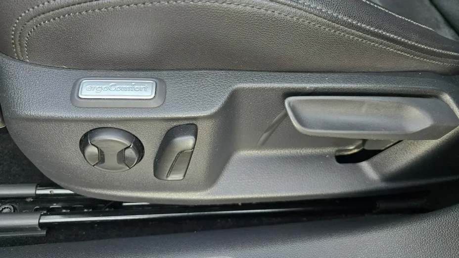 VOLKSWAGEN Passat -