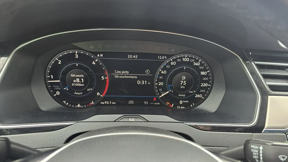 VOLKSWAGEN Passat -