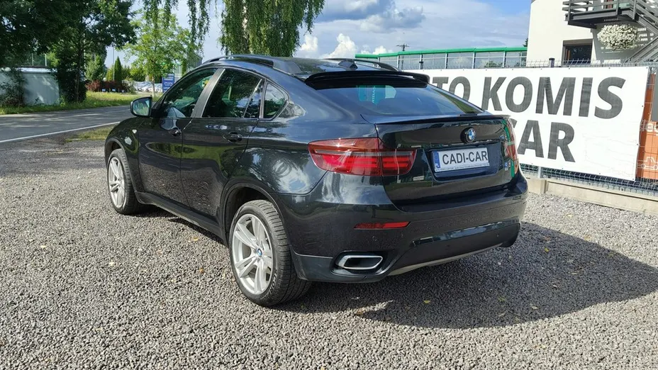 BMW X6 -