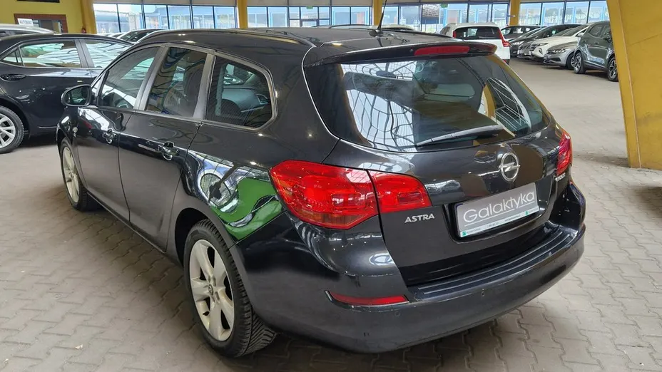 OPEL Astra -