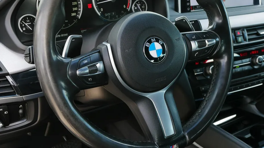 BMW X6 -