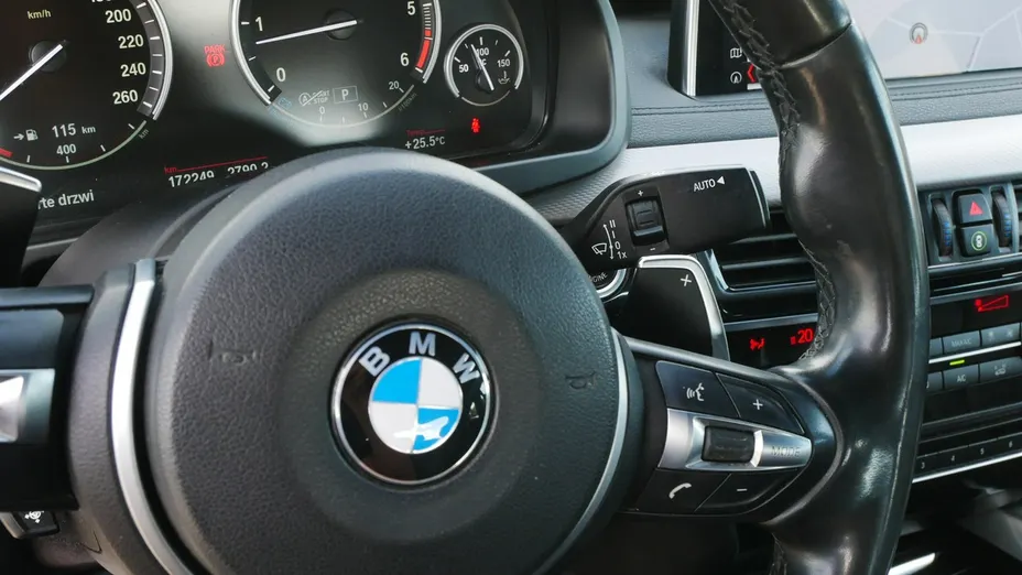BMW X6 -
