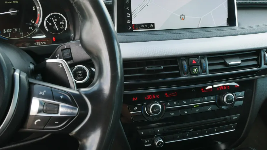 BMW X6 -