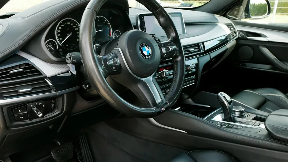 BMW X6 -