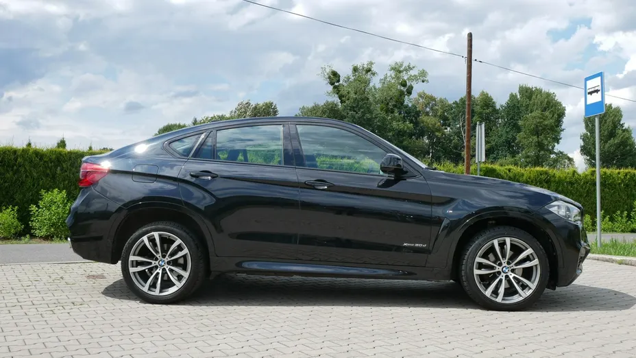 BMW X6 -
