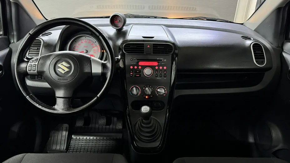 SUZUKI Splash -