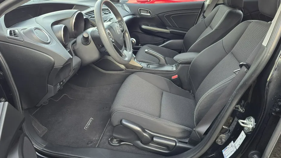 HONDA Civic -