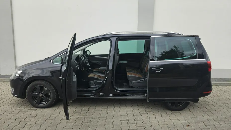 VOLKSWAGEN Sharan -