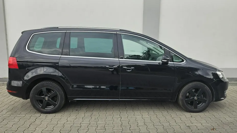 VOLKSWAGEN Sharan -
