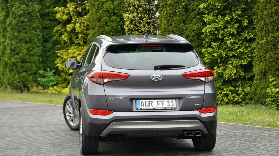 HYUNDAI Tucson -