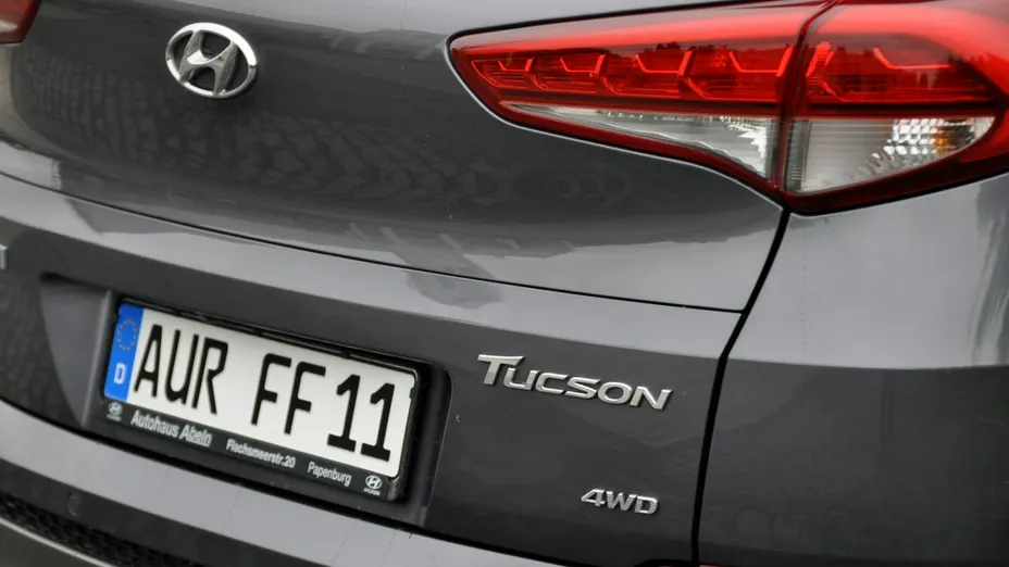 HYUNDAI Tucson -