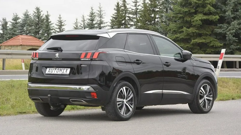PEUGEOT 3008 -
