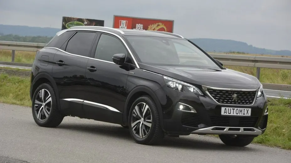 PEUGEOT 3008 -