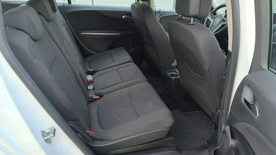 OPEL Zafira -