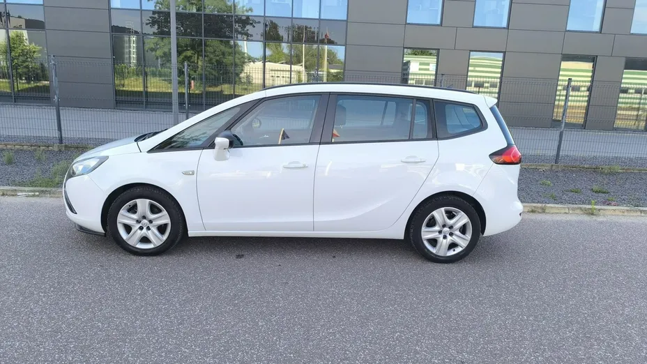 OPEL Zafira -