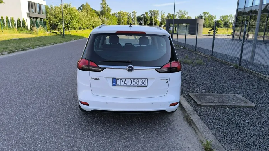 OPEL Zafira -