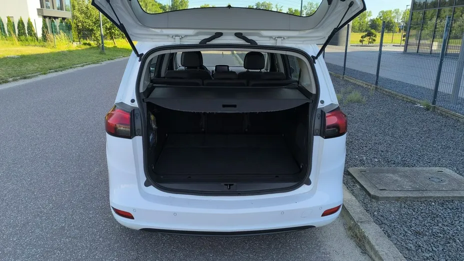 OPEL Zafira -