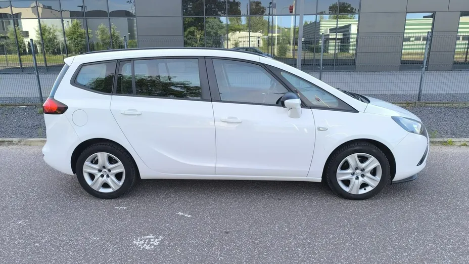 OPEL Zafira -