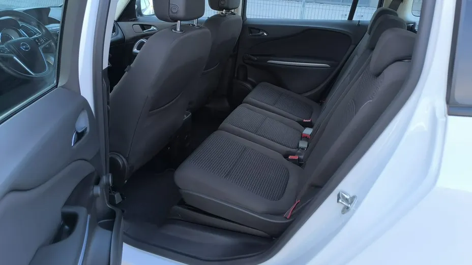 OPEL Zafira -