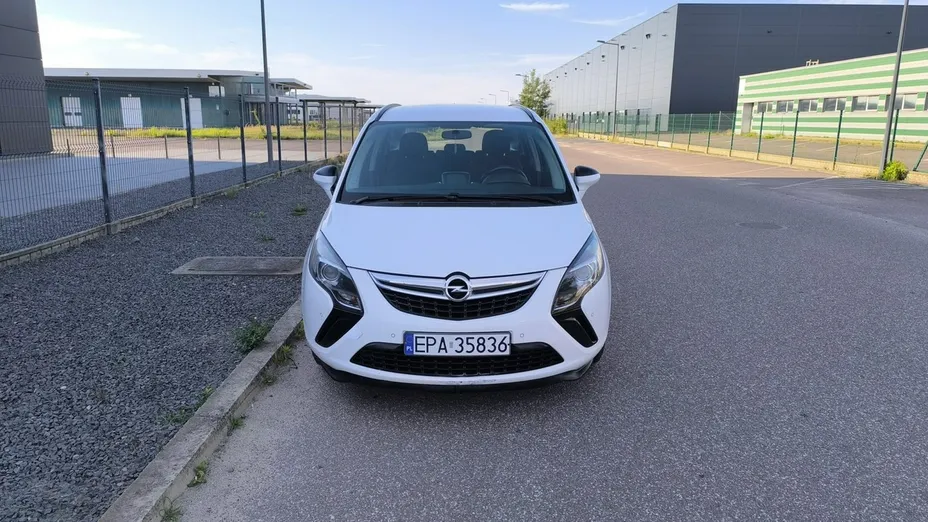 OPEL Zafira -
