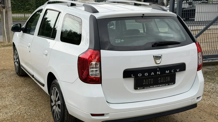 DACIA Logan -