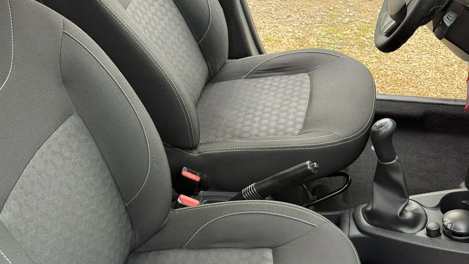 DACIA Logan -