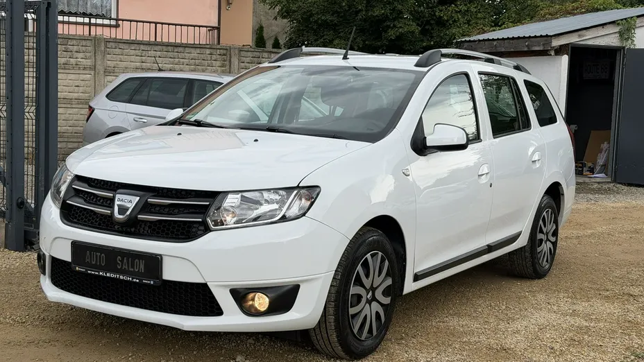 DACIA Logan -