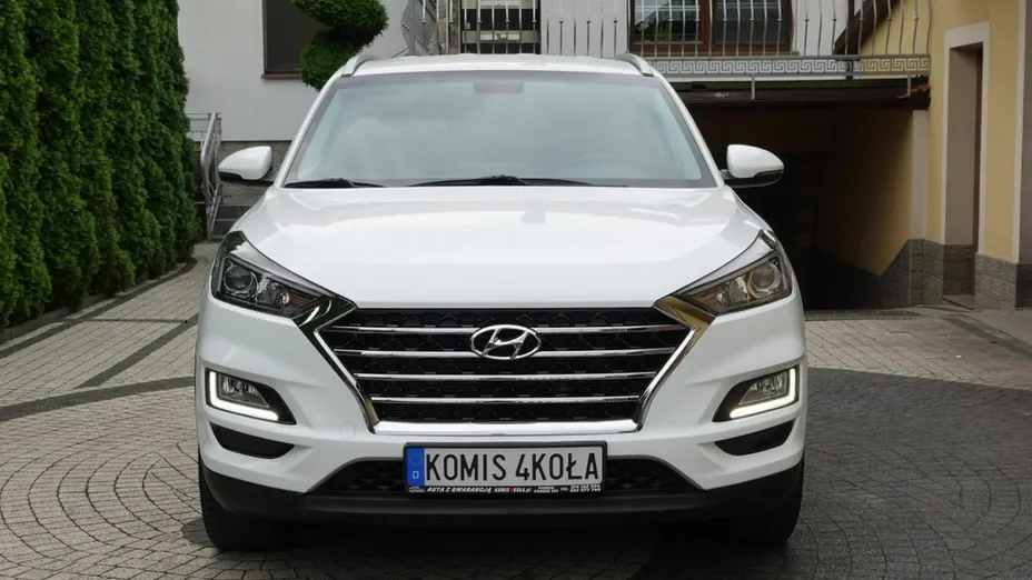 HYUNDAI Tucson -