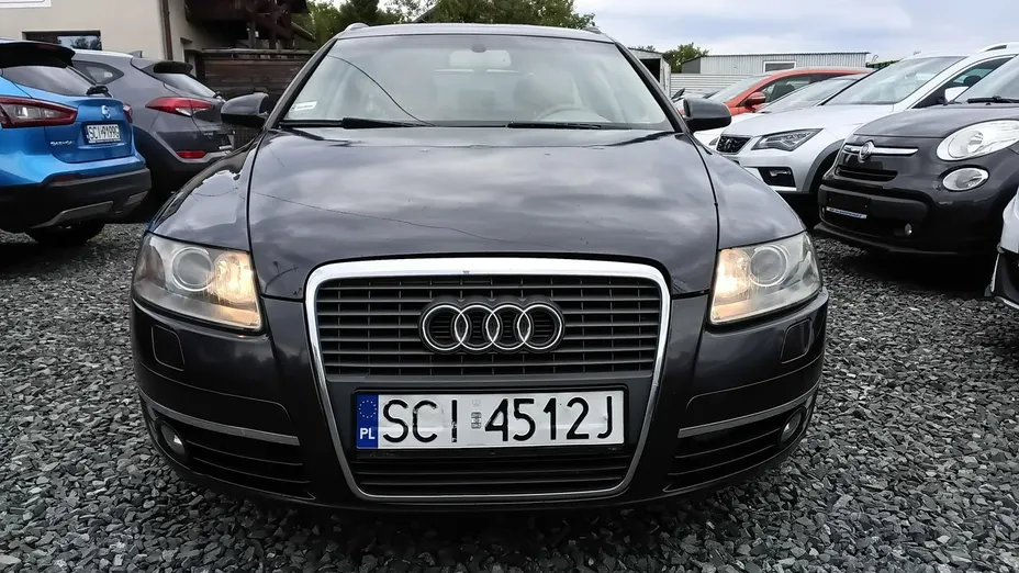 AUDI A6 -