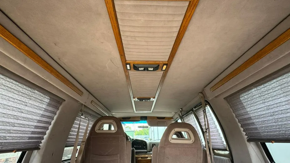 FORD Econoline -