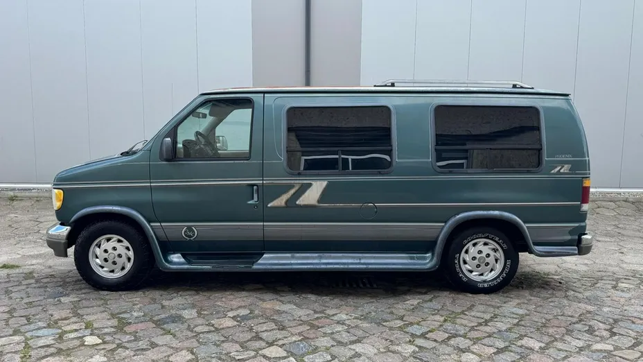 FORD Econoline -