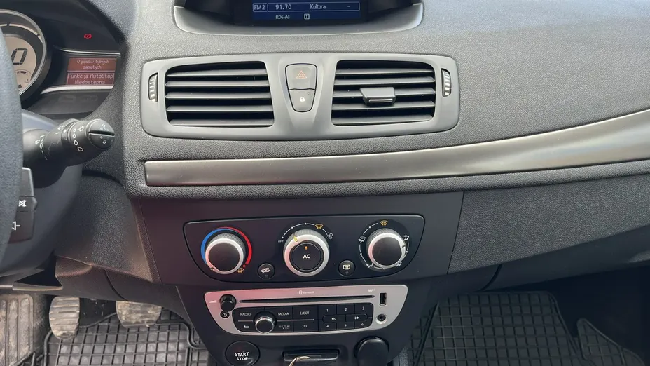 RENAULT Megane -