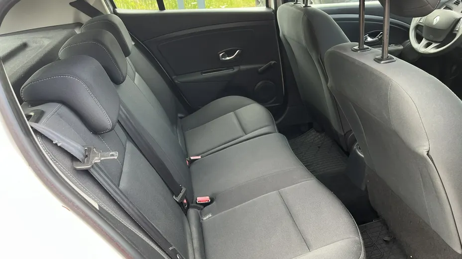 RENAULT Megane -
