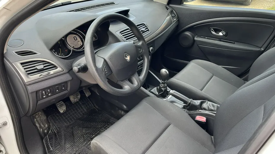 RENAULT Megane -