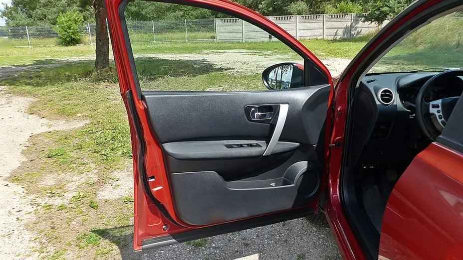NISSAN Qashqai -